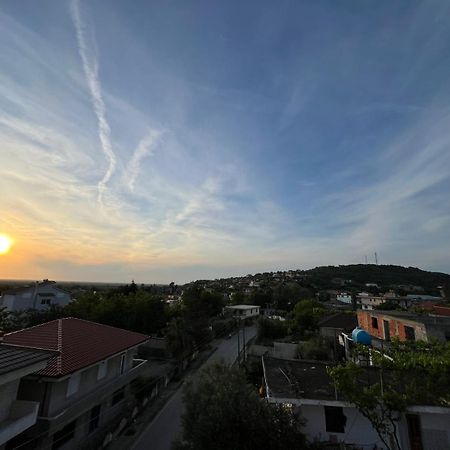 Vila Kasemi Fier Buitenkant foto