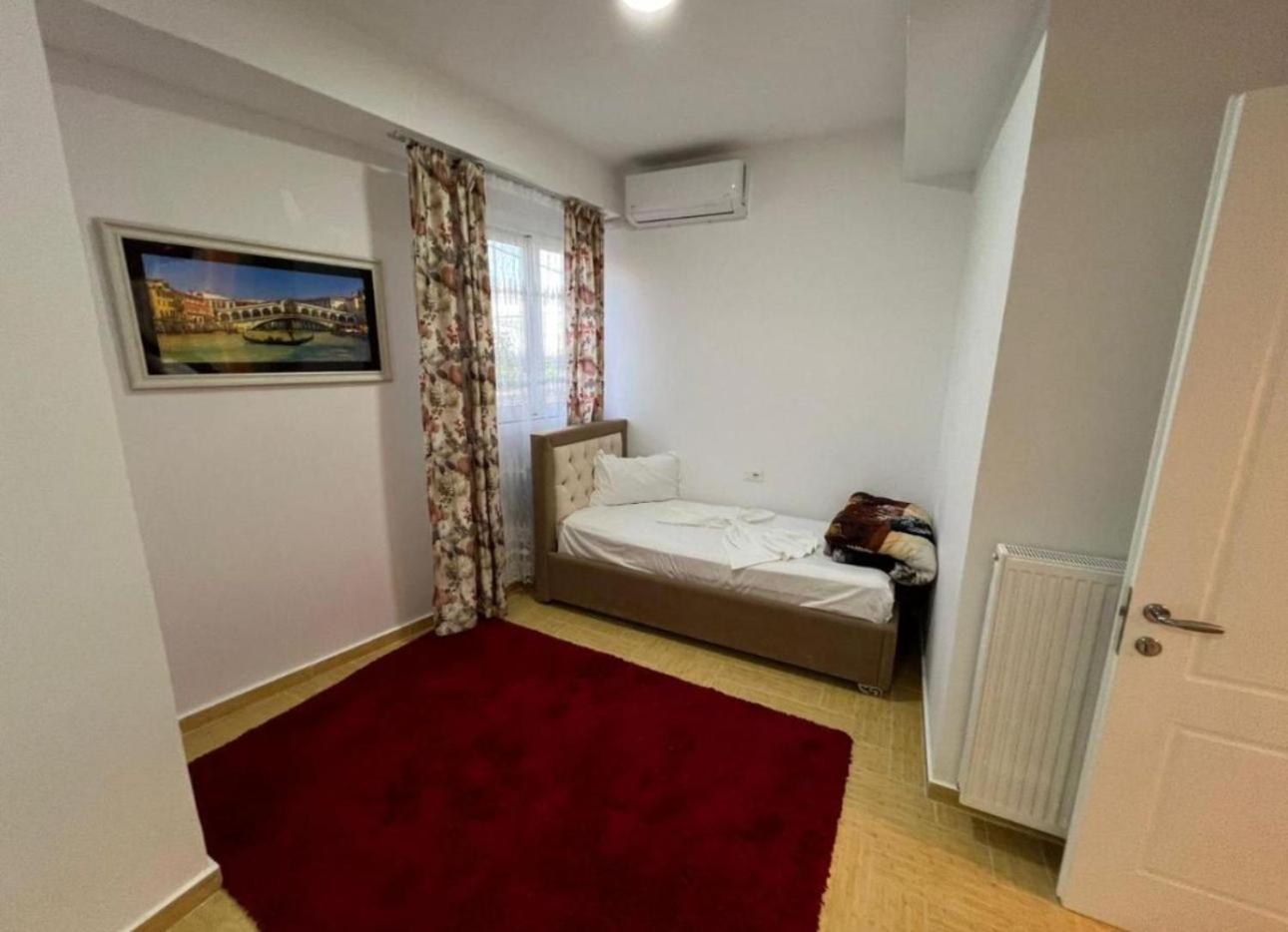 Vila Kasemi Fier Buitenkant foto