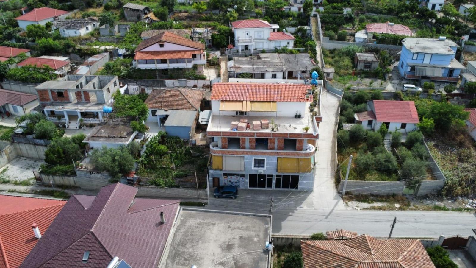 Vila Kasemi Fier Buitenkant foto