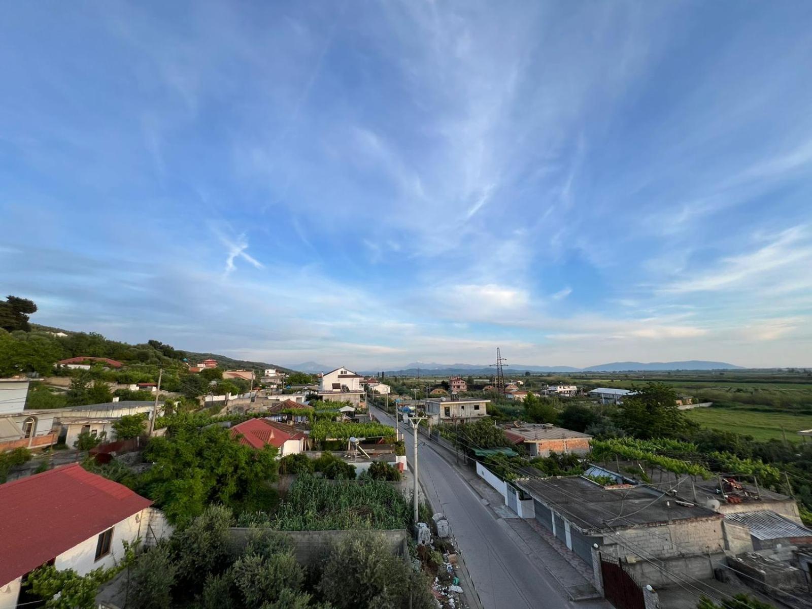 Vila Kasemi Fier Buitenkant foto
